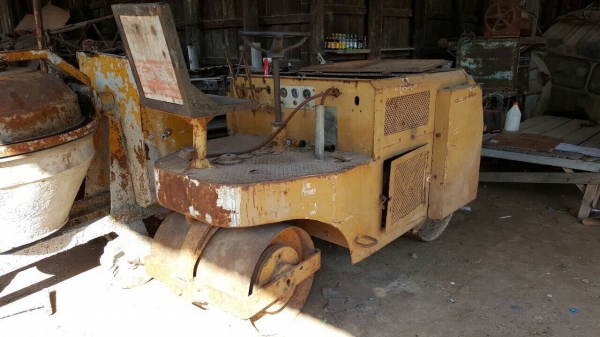 ขายรถบด ขนาดเล็ก ใช้งานได้ปกติ เครื่อง ISUZU ราคาคุยกันได้ ขายรถบด ขนาดเล็ก ใช้งานได้ปกติ เครื่อง ISUZU ราคาคุยกันได้