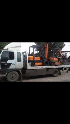 บริการขนย้ายรถโฟล์คลิฟท์ราคาเป็นกันเองจร้า !!!