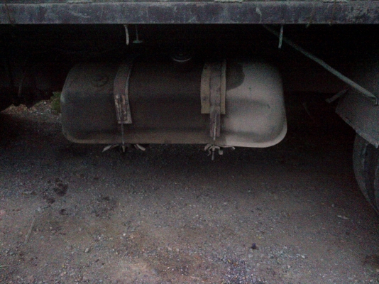 ขายพื้นเรียบ F 17  165 แรง เพลาเดียว 360000 บาท โทร 0906208746