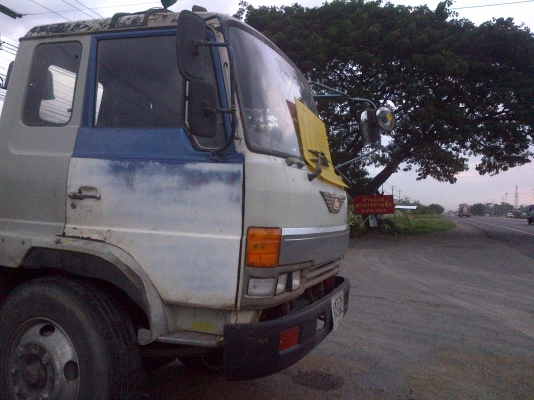 ขายพื้นเรียบ F 17  165 แรง เพลาเดียว 360000 บาท โทร 0906208746