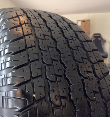 ยางเปอเซน 255/65/17 บริสโตน ปี13 ชุด3,300฿ ดอกเพียบ