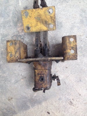 คอนโทรลมือ ตัวเดิน มอเตอร์คันเร่ง Komatsu 200-5