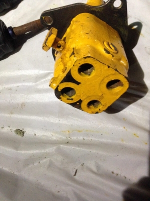 คอนโทรลมือ ตัวเดิน มอเตอร์คันเร่ง Komatsu 200-5