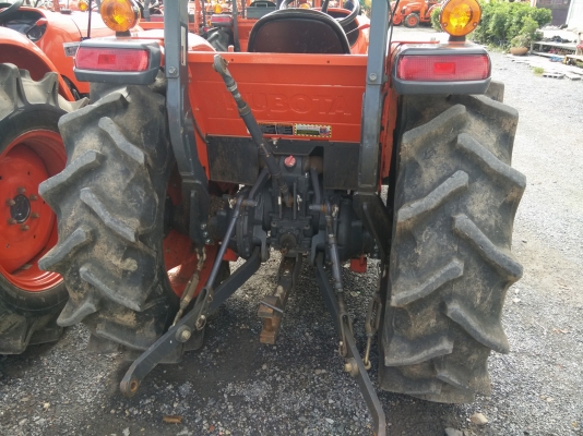 ขายรถแทรกเตอร์ L4708 SP MAX + ใบมีดดันดิน รถสภาพเดิมๆ ชั่วโมงการทำงานแค่ 347 ชั่วโมง รถปรับสภาพให้พร้อมใช้งาน