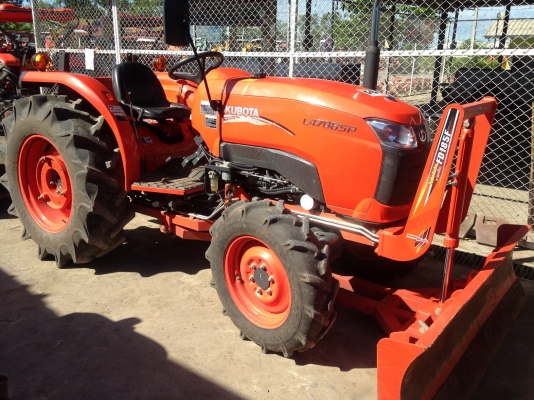 ขายรถแทรกเตอร์ L4708 SP MAX + ใบมีดดันดิน รถสภาพเดิมๆ ชั่วโมงการทำงานแค่ 347 ชั่วโมง รถปรับสภาพให้พร้อมใช้งาน