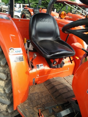 ขายรถแทรกเตอร์ L4708 SP MAX + ใบมีดดันดิน รถสภาพเดิมๆ ชั่วโมงการทำงานแค่ 347 ชั่วโมง รถปรับสภาพให้พร้อมใช้งาน