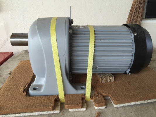 ขายถูก มอเตอร์เกียร์ 3 แรงม้า (2.2 กิโลวัตถ์) ความเร็ว 100 รอบต่อนาที ป้องกันน้ำ ใช้งานภายนอก Outdoor