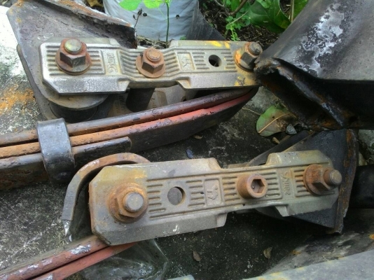 แหนบแต่งจิ๊ปมิตซู  โค้งๆๆ พร้อมลิ่มปรับองศา โตงแตง dune