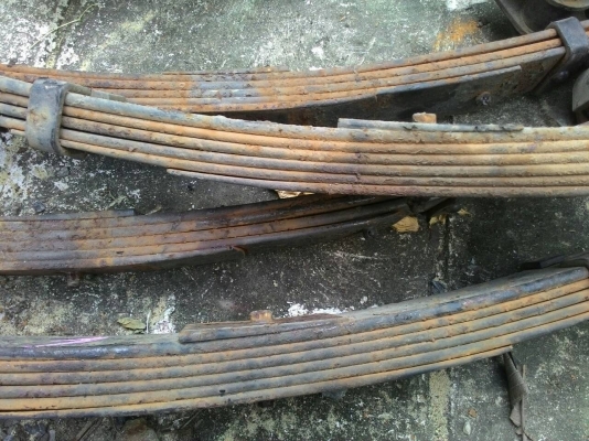 แหนบแต่งจิ๊ปมิตซู  โค้งๆๆ พร้อมลิ่มปรับองศา โตงแตง dune