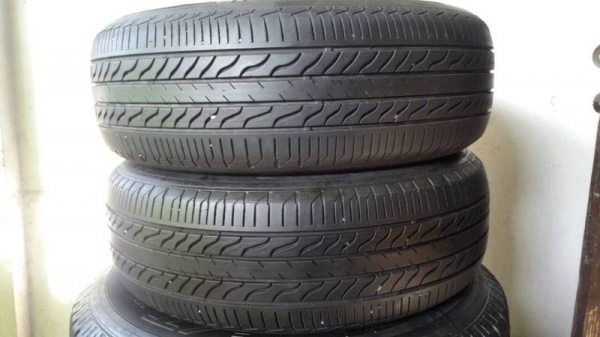 ยาง 205 65 15 ปี 12 คู่ล่ะ 1,200