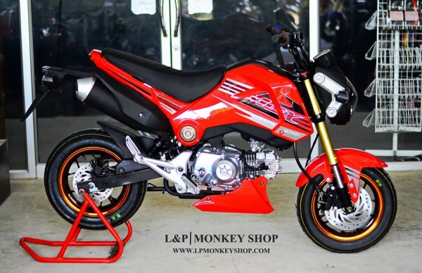 มังกี้ รุ่นใหม่ 2 คันเท่านั้น ใช้ฐานแบบจาก มังกี้ เป็นรุ่นล่าสุด เป็น ใบคุมขนส่ง เครื่อง 110 cc ราคา 35000 ลดเหลือ