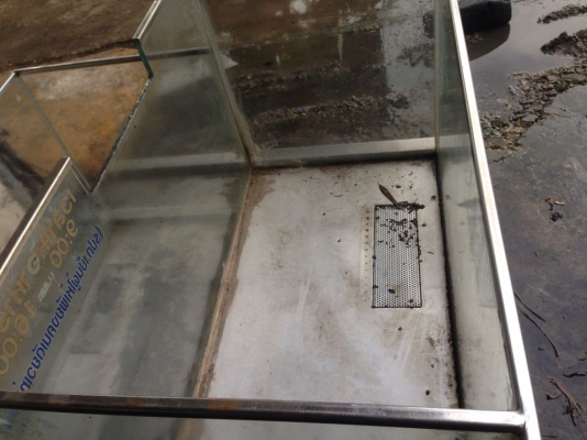 ขายตู้ปลาสแตนเลส กว้าง105ซ.ม ยาว190ซ.ม สูง55ซ.ม ซื้อมา35000ไม่ได้ใช้ ขายถูก 25000 บาท