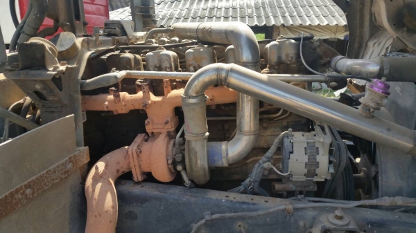 ขาย เครื่องยนต์  Hyundai 290แรงม้า พร้อมชุดก๊าส NGV