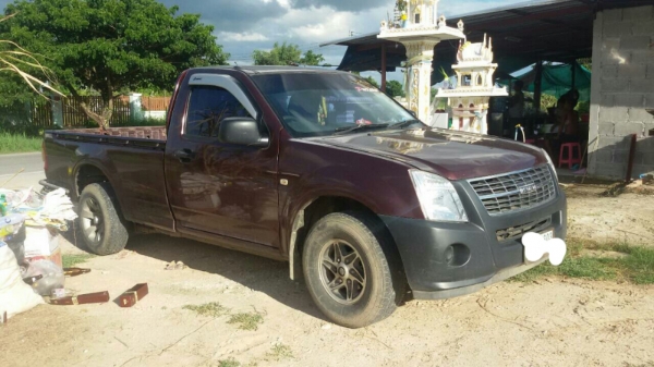 ขายD-Max2.5ปี07ถูกๆเอาใว้ใช้งานเข้าไร่เข้าสวนรถไม่มีเล่ม89000