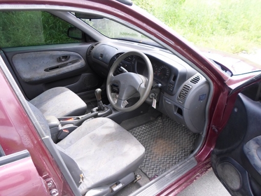 ยี่ห้อ Mitsubishi รุ่น LANCER ปี2000 ยี่ห้อ Mitsubishi รุ่น LANCER ปี2000