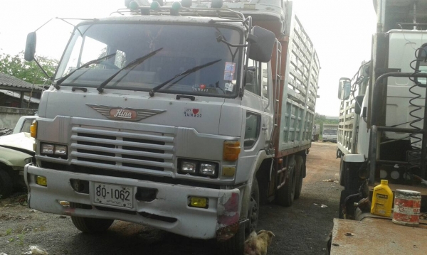 สิบล้อดั้ม1เพา ฮีโน่ KT 925 HO7C 185 ดั้มค็อกสูง สภาพดีสวยพร้อมใช้ ทะเบียนพร้อมโอน ราคา 395,000บ ถูกๆครับ