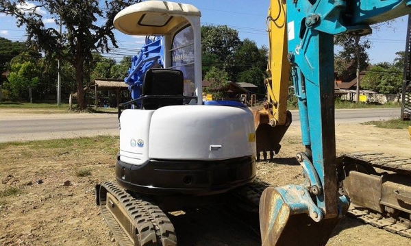 ขายรถขุดมือสองญี่ปุ่นMITSUBISHI MM30SR-3 ขายรถขุดมือสองญี่ปุ่นMITSUBISHI MM30SR-3