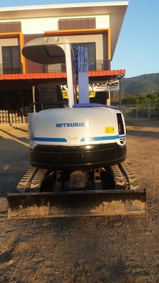 ขายรถขุดมือสองญี่ปุ่นMITSUBISHI MM30SR-3 ขายรถขุดมือสองญี่ปุ่นMITSUBISHI MM30SR-3