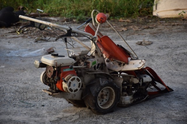 ขายรถเกี่ยวข้าวแบบเดินตาม เกี่ยวมัด kubota 1 แถว ขายตามสภาพ 13,500 บาท