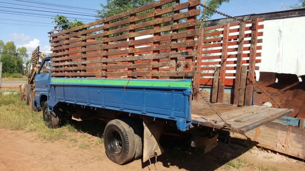 ขาย 6 ล้อ ISUZU KS เครื่อง 4BD1 110 แรงม้า ฝาขาว คัสซีดี กระบะไม่ค่อยสวยพื้นมีผุหน่อย ทะเบียนพร้อมโอนครับ ขาย 6 ล้อ ISUZU KS เครื่อง 4BD1 110 แรงม้า ฝาขาว คัสซีดี กระบะไม่ค่อยสวยพื้นมีผุหน่อย ทะเบียนพร้อมโอนครับ