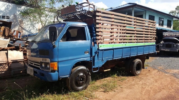 ขาย 6 ล้อ ISUZU KS เครื่อง 4BD1 110 แรงม้า ฝาขาว คัสซีดี กระบะไม่ค่อยสวยพื้นมีผุหน่อย ทะเบียนพร้อมโอนครับ ขาย 6 ล้อ ISUZU KS เครื่อง 4BD1 110 แรงม้า ฝาขาว คัสซีดี กระบะไม่ค่อยสวยพื้นมีผุหน่อย ทะเบียนพร้อมโอนครับ