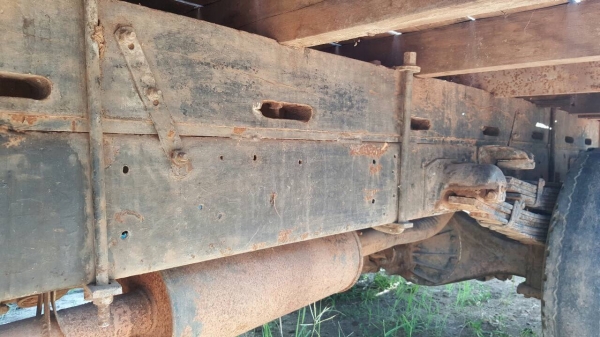 ขาย 6 ล้อ ISUZU KS เครื่อง 4BD1 110 แรงม้า ฝาขาว คัสซีดี กระบะไม่ค่อยสวยพื้นมีผุหน่อย ทะเบียนพร้อมโอนครับ ขาย 6 ล้อ ISUZU KS เครื่อง 4BD1 110 แรงม้า ฝาขาว คัสซีดี กระบะไม่ค่อยสวยพื้นมีผุหน่อย ทะเบียนพร้อมโอนครับ