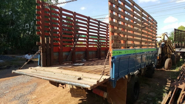 ขาย 6 ล้อ ISUZU KS เครื่อง 4BD1 110 แรงม้า ฝาขาว คัสซีดี กระบะไม่ค่อยสวยพื้นมีผุหน่อย ทะเบียนพร้อมโอนครับ ขาย 6 ล้อ ISUZU KS เครื่อง 4BD1 110 แรงม้า ฝาขาว คัสซีดี กระบะไม่ค่อยสวยพื้นมีผุหน่อย ทะเบียนพร้อมโอนครับ