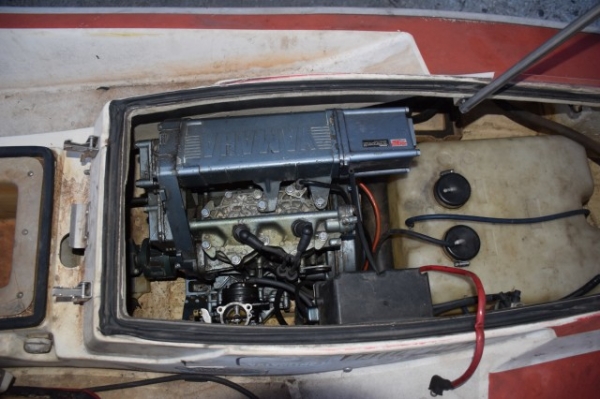 ขายเจ็ทสกีแบบยืน kawasaki รุ่น 550 cc เก่านอก พร้อมใช้งาน ราคา 19,500 บาท