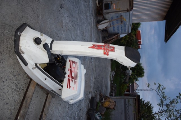 ขายเจ็ทสกีแบบยืน kawasaki รุ่น 550 cc เก่านอก พร้อมใช้งาน ราคา 19,500 บาท