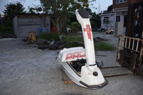 ขายเจ็ทสกีแบบยืน kawasaki รุ่น 550 cc เก่านอก พร้อมใช้งาน ราคา 19,500 บาท