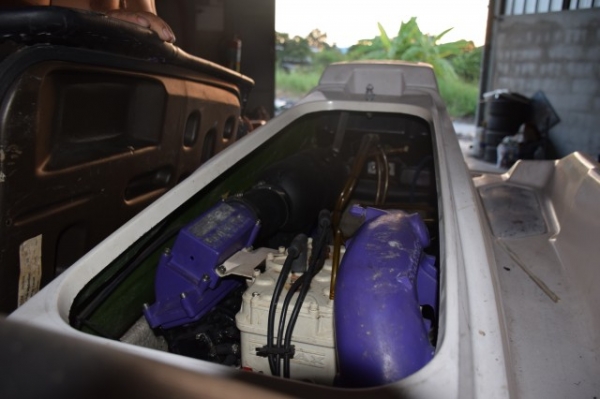 ขายเจ็ทสกีแบบนั่ง seadoo รุ่น 580 cc เก่านอกพร้อมใช้งาน ราคา 40,000 บาท