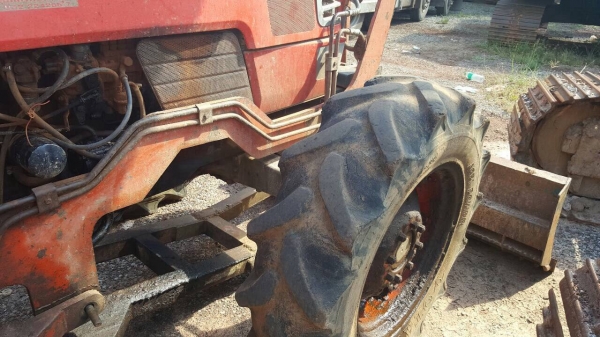 ขายรถไถ KUBOTA M9000 เอกสารเล่มทะเบียนครบ อุปกรณ์มีแค่ผานดันหน้า ราคาต่อรองได้ครับ ขายรถไถ KUBOTA M9000 เอกสารเล่มทะเบียนครบ อุปกรณ์มีแค่ผานดันหน้า ราคาต่อรองได้ครับ