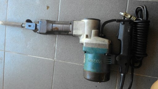 สกัดกระแทกปูนMakita