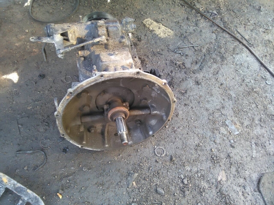 ขายเกียร็อกกี้175สองเพลาดั้ม6เกียเดินหน้าเกียดีไม่มีหลุดใช้ได้ปกติพร้อมเกียฝาก  ติต่อ คุณ อ๊อฟ พิจิตร 086-737-9991