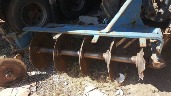 ขายรถไถ FORD 6600 เครื่อง T5 สภาพพร้อมใช้งาน เอกสารเล่มทะเบียนครบ อุปกรณ์มีผานดันหน้า และผาน 5 เปลี่ยนคานหน้าใหญ่แล้วครับ ขายรถไถ FORD 6600 เครื่อง T5 สภาพพร้อมใช้งาน เอกสารเล่มทะเบียนครบ อุปกรณ์มีผานดันหน้า และผาน 5 เปลี่ยนคานหน้าใหญ่แล้วครับ