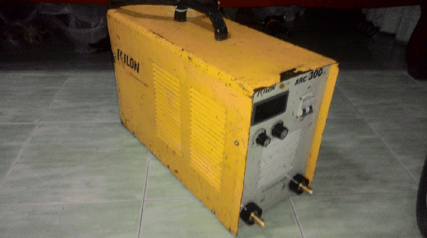 ขายด่วนตู้เชื่อมไฟฟ้าระบบอินเวอเตอร์ RILON ARC300