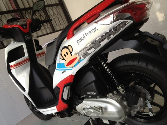 Moove ลายPaul Frank ตัวTop ล้อแม็ก วิ่ง3000 รถ4เดือน ปี58 (ของแถม 4 รายการ)