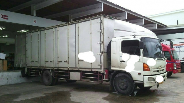 รถบรรทุก 10 ล้อ HINO ปื46 ตู้10บาน เครื่อง 212 แรง เทอร์โบ ราคา 780,000.   รถอยู่อยุธยา