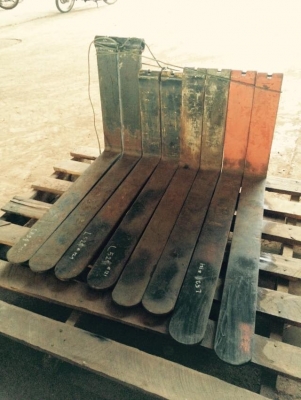 ขาย งา-รถโฟล์คลิฟท์ มี 4 คู่ สภาพดีพร้อมใช้งาน