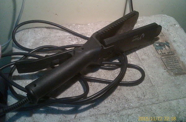 เครื่องหนีบผมตรง V SUPER INTER Ionic