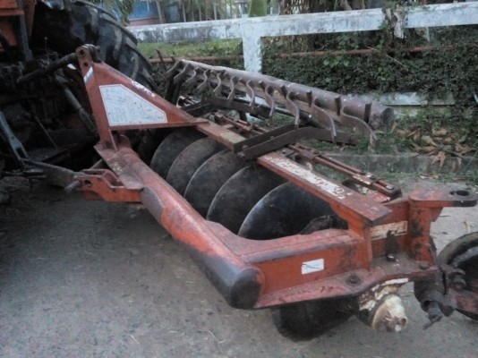 ขาย 35000 บาท ผาน 7 ใบ 26 นิ้ว ใส่รถไถใหญ่ 50-95 แรง
