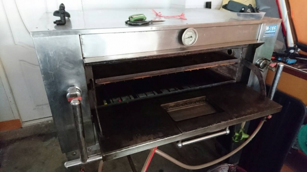 ขายเตาอบแสตนเลสใส่ได้4ถาดมือสอง9000