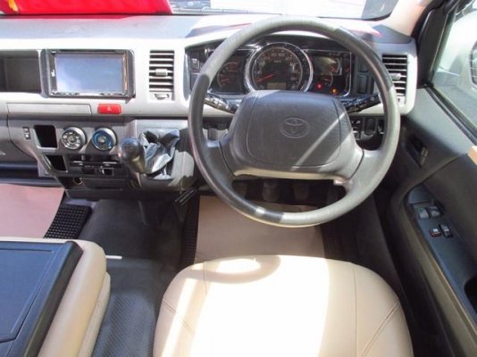 ขายด่วนๆ. รถตู้TOYOTA COMMUTER. ตู้ D4D  2500  CC   MT 2014  วีไอพี . ราคา 1049000 บาท. โทร 0922726669 ตันหยงตู้เบสออโต้แวน