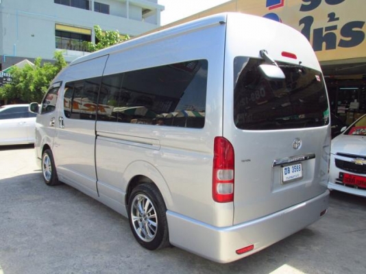 ขายด่วนๆ. รถตู้TOYOTA COMMUTER. ตู้ D4D  2500  CC   MT 2014  วีไอพี . ราคา 1049000 บาท. โทร 0922726669 ตันหยงตู้เบสออโต้แวน