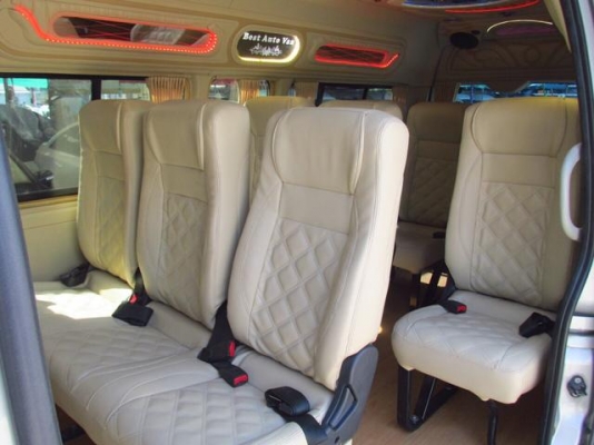 ขายด่วนๆ. รถตู้TOYOTA COMMUTER. ตู้ D4D  2500  CC   MT 2014  วีไอพี . ราคา 1049000 บาท. โทร 0922726669 ตันหยงตู้เบสออโต้แวน