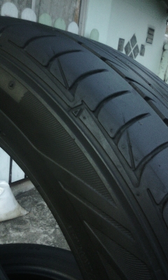 ขายยาง Dunlop LM704  235/55/18 ปี 13