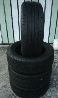 ขายยาง Dunlop LM704  235/55/18 ปี 13