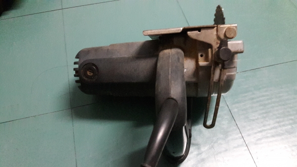 ขายเลื่อยวงเดือนตัดคอนกรีตและไม้ BOSCH ขนาด4 นิ้ว