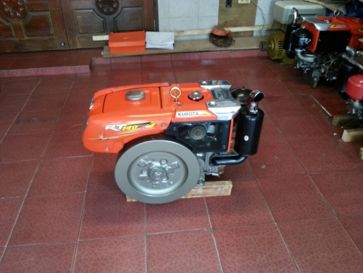 ขาย kubota RT140 เครื่องสภาพสวยมาก เครื่องติดนิ่ม รับประกัน 2 เดือน 33,000 บาท