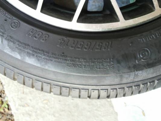 ล้อพร้อมยางขอบ 14  185/ุ65